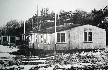 VED STRANDEN 2 - LYSTRUP STRAND, Pavillionen - vinterdag i 1960erne.jpg VED STRANDEN 2 - LYSTRUP STRAND, Pavillionen - vinterdag i 1960erne.jpg